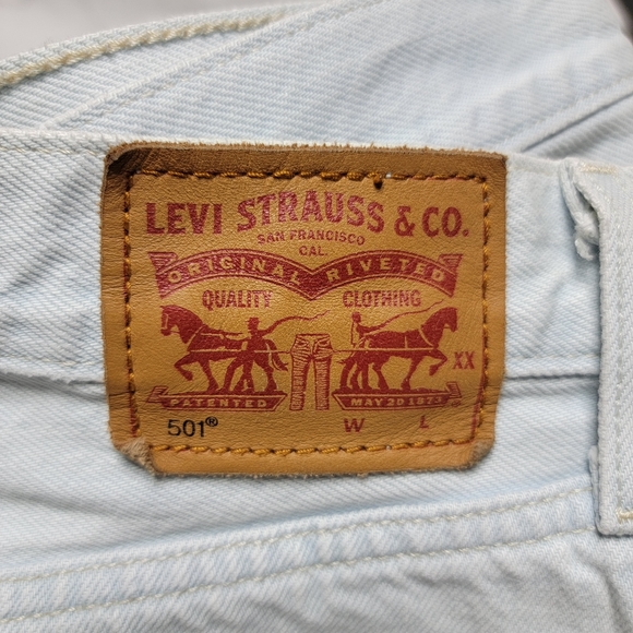 Levis 501 Denim Shorts - Picture 3 of 3